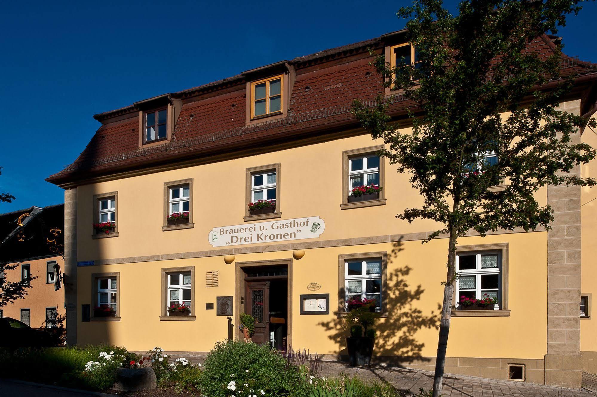 Hotel & Brauereigasthof Drei Kronen Меммельсдорф Экстерьер фото